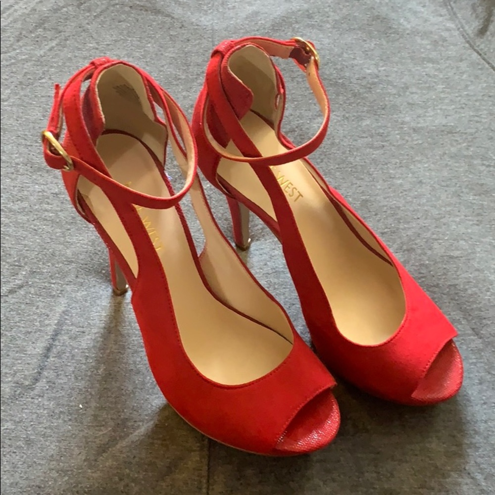 Red shoes